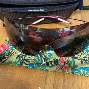 Maui Jim Pa’ani burgundy shield sunglasses